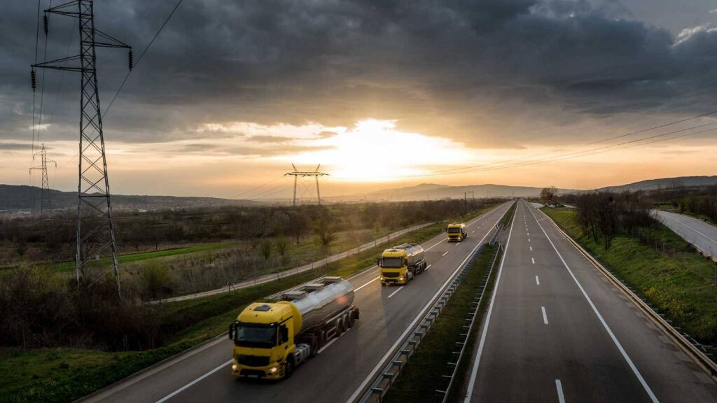 De ce sistemele de monitorizare flote auto au devenit indispensabile