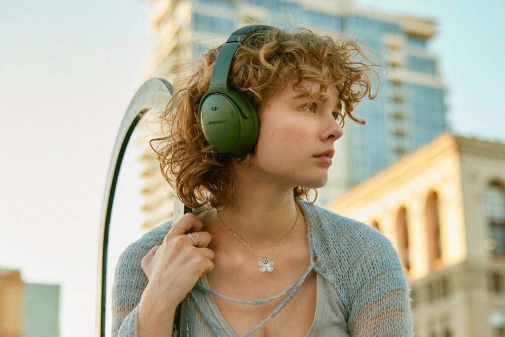 Cum să te folosești de muzică pentru a combate oboseala mentală la muncă