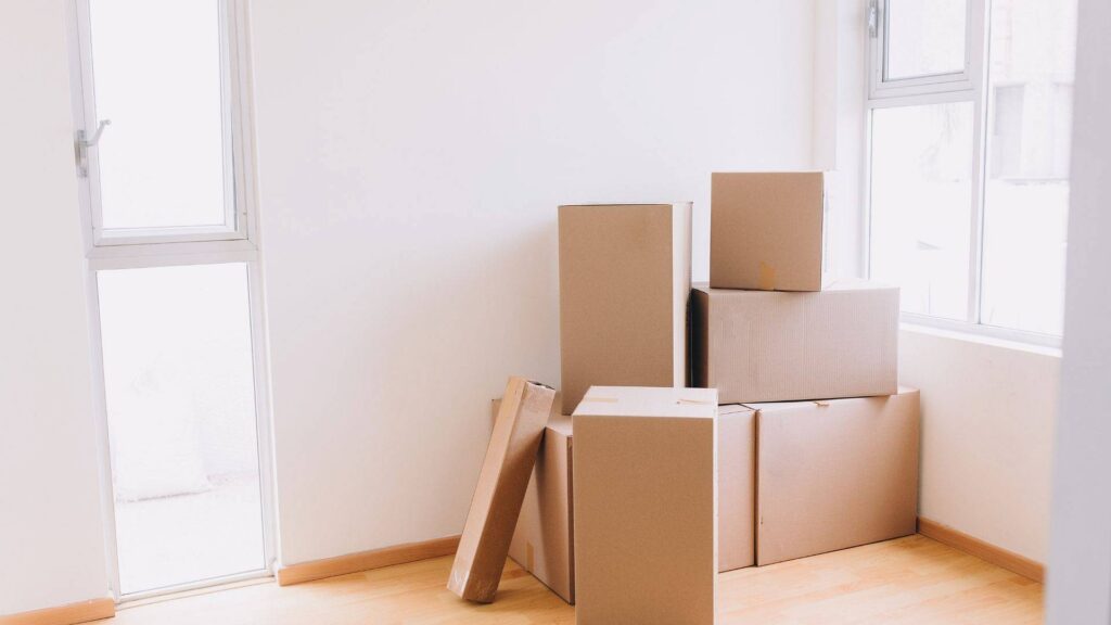 5 lucruri care pot da peste cap o mutare de apartament